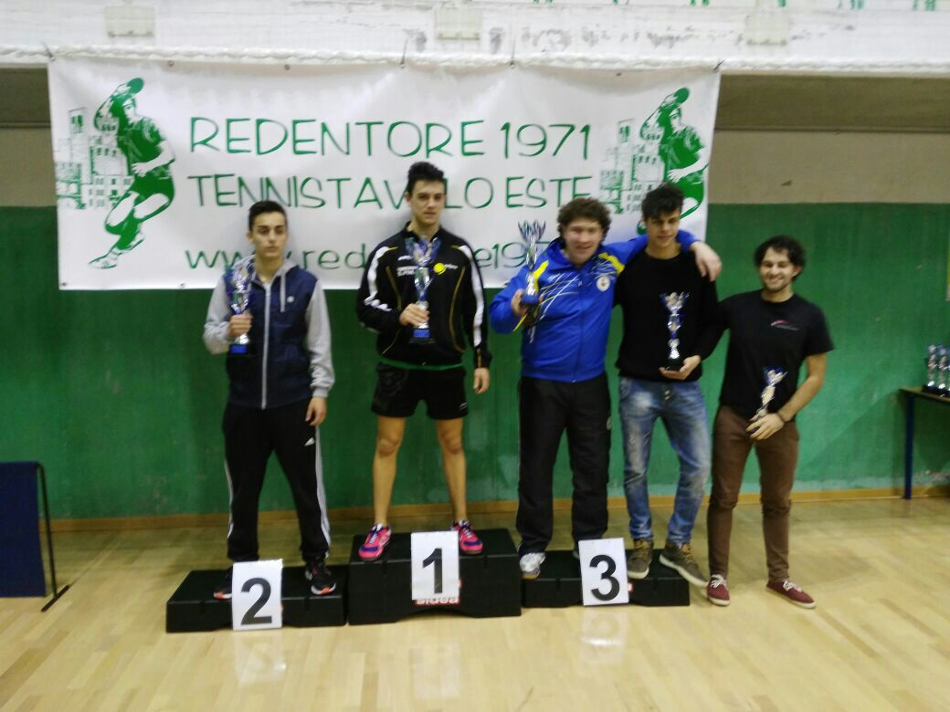 Podio singolare maschile Top 121 452 Este 2017