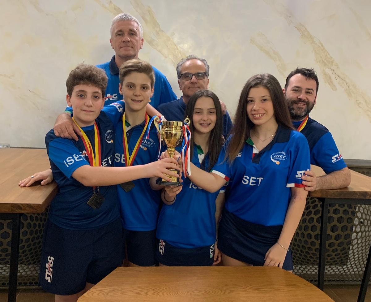 Renato Di Napoli con gli azzurri agli Youth Balkan Championships 2019