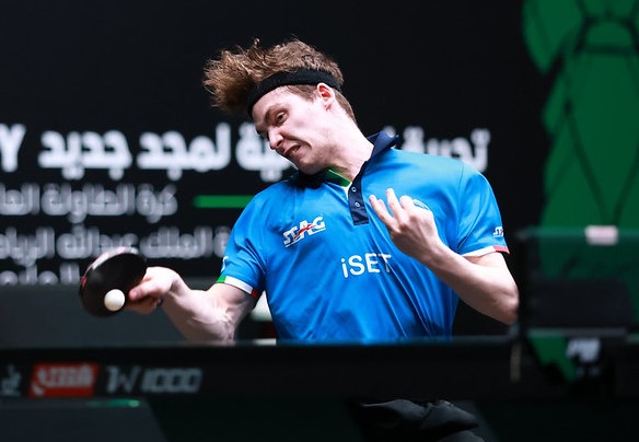 Saudi Smash 2024 Matteo Mutti in azione di diritto