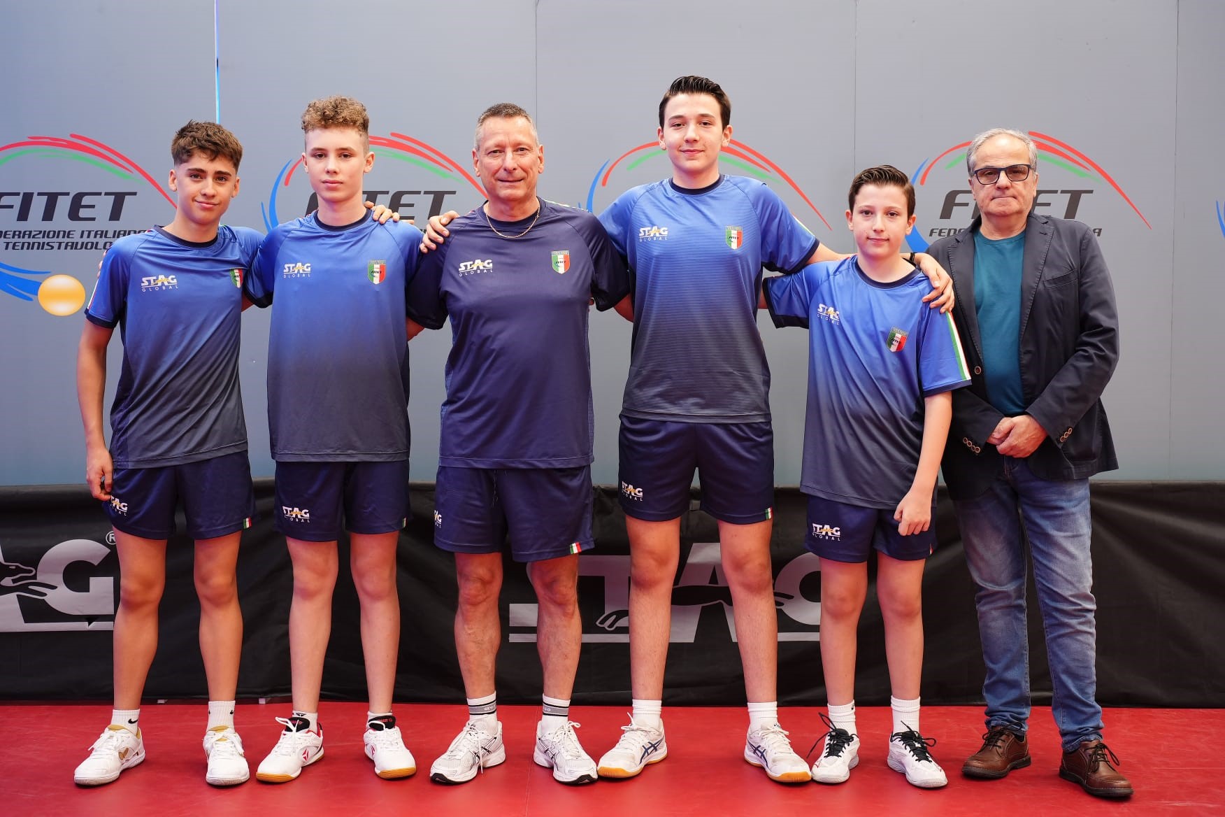 Squadra_Under_15_e_presidente_Renato_Di_Napoli_2025