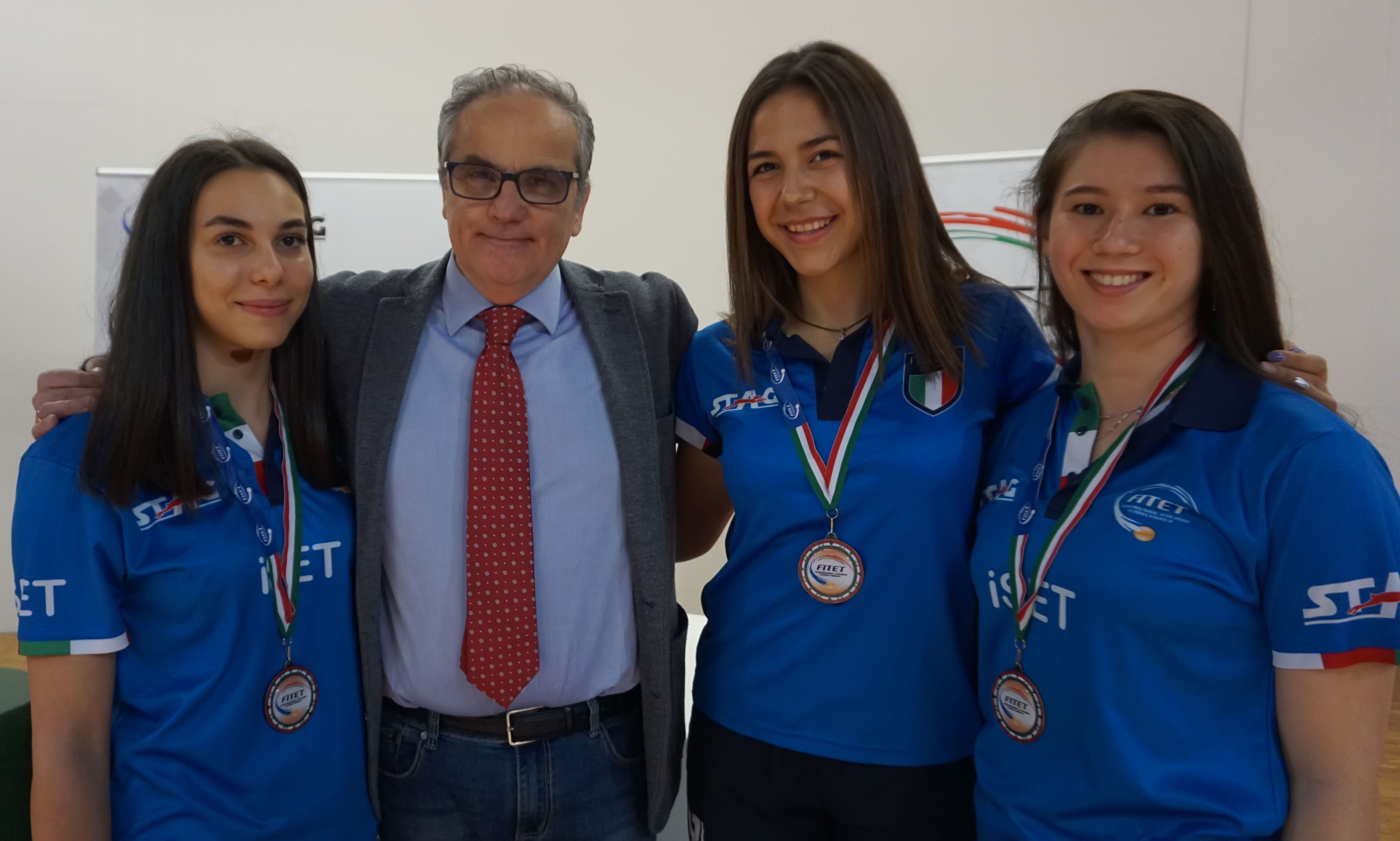 Squadra juniores con presidente Renato di Napoli