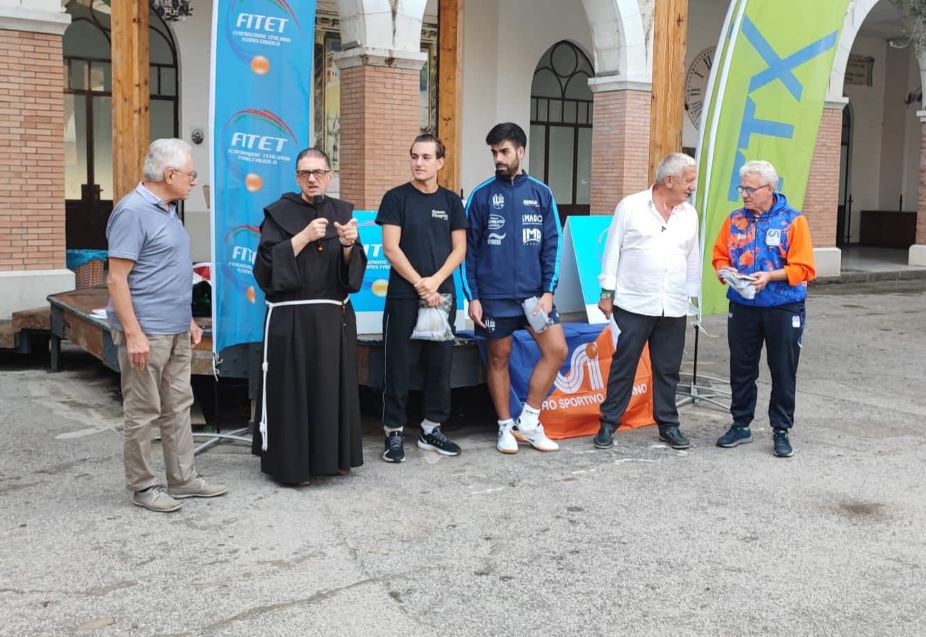 TTX Ping Pong Summer Tour 2022 a Cava de Tirreni podio di consolazione con Fra Pietro Anastasio