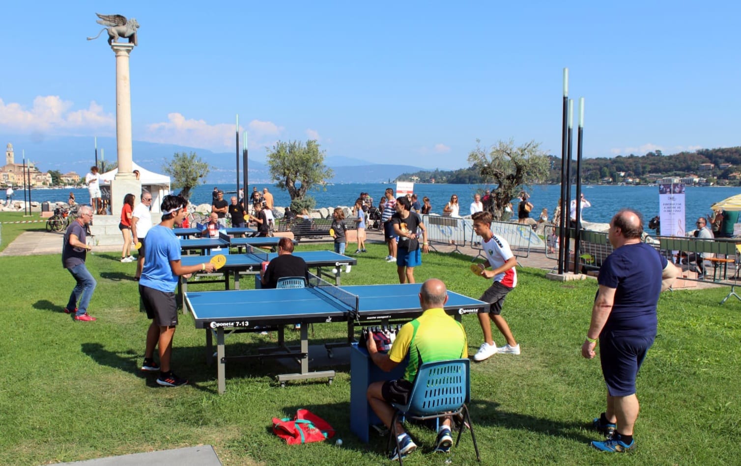 TTX Ping Pong Summer Tour 2022 tappa di Salò panoramica dei tavoli
