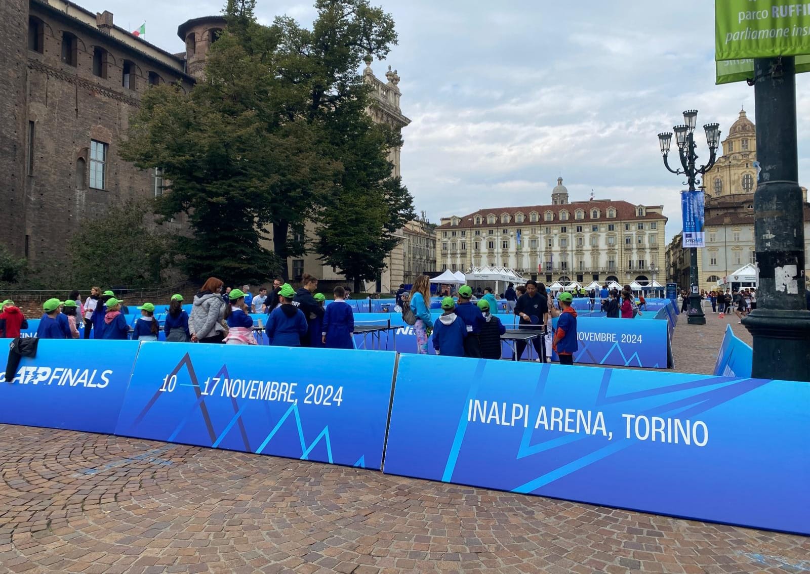 Tennis in Città 2024 in piazza Castello tennistavolo
