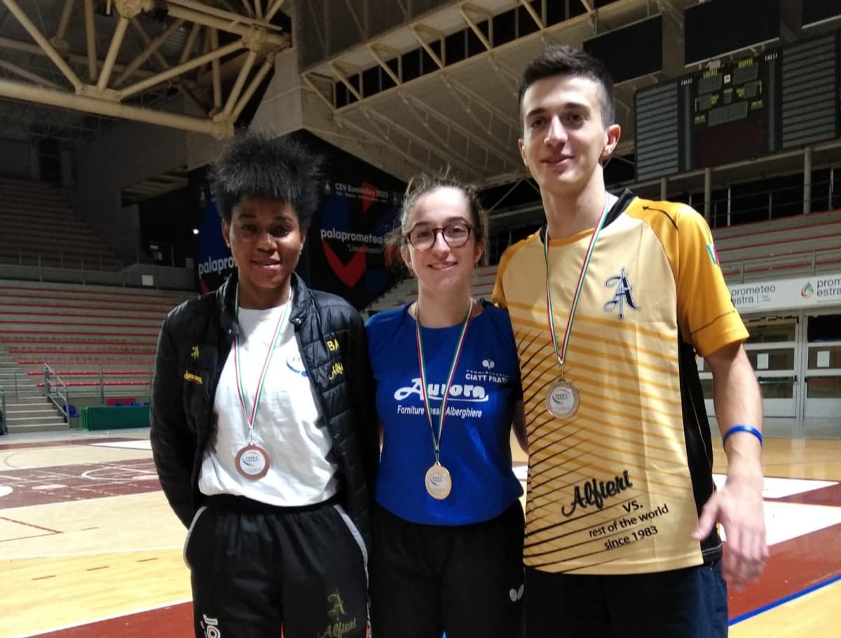 Torneo Open di Ancona 24 settembre 2023 podio del singolare Over 6500 maschile 13500 femminile