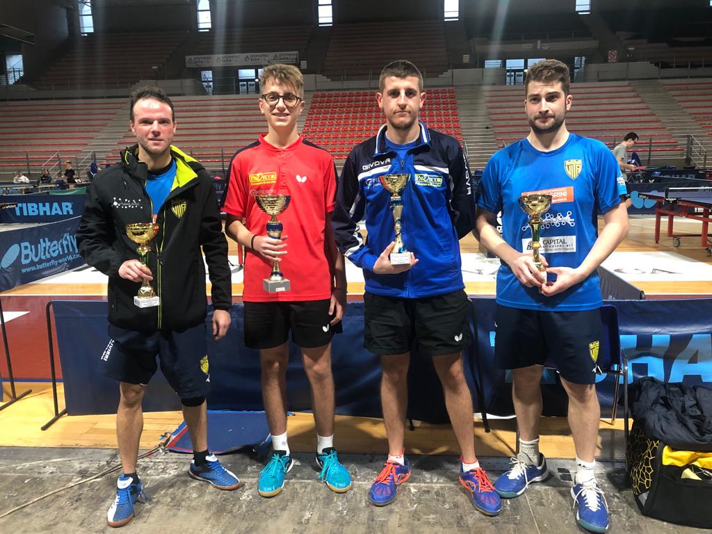 Torneo Open di Ancona 29 30 dicembre 2022 podio del singolare Over 9500 maschile 9000 femminile