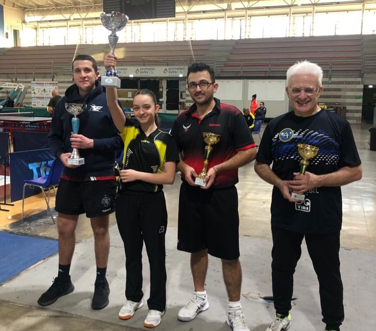 Torneo Open di Ancona 29 30 dicembre 2022 podio del singolare Top 6500 maschile Top 9000 femminile