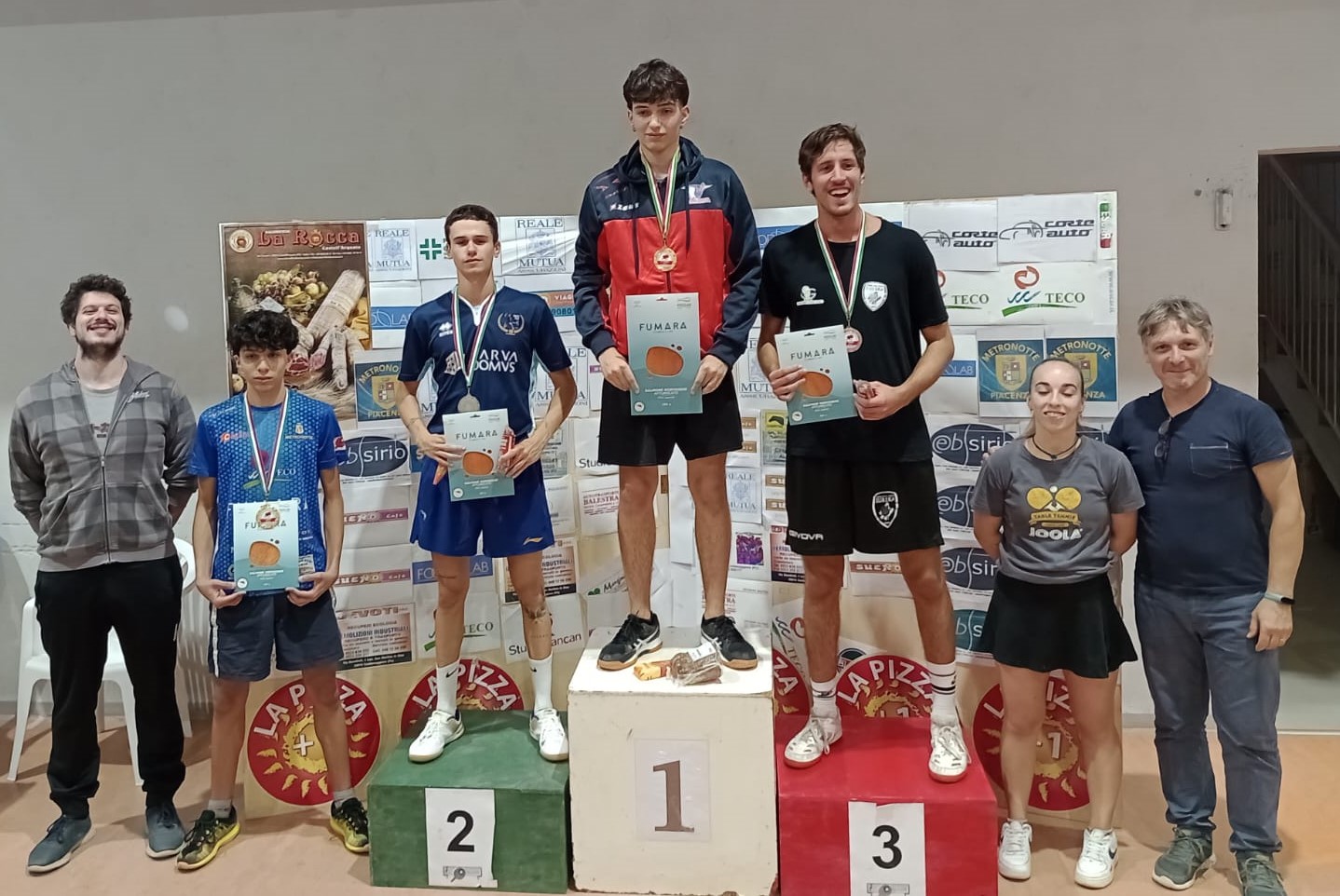 Torneo Open di Cortemaggiore 14 15 settembre 2024 podio del singolare Over 50 maschile 1ª 2ª 3ª categoria</p>...		




	<!--  <p class=