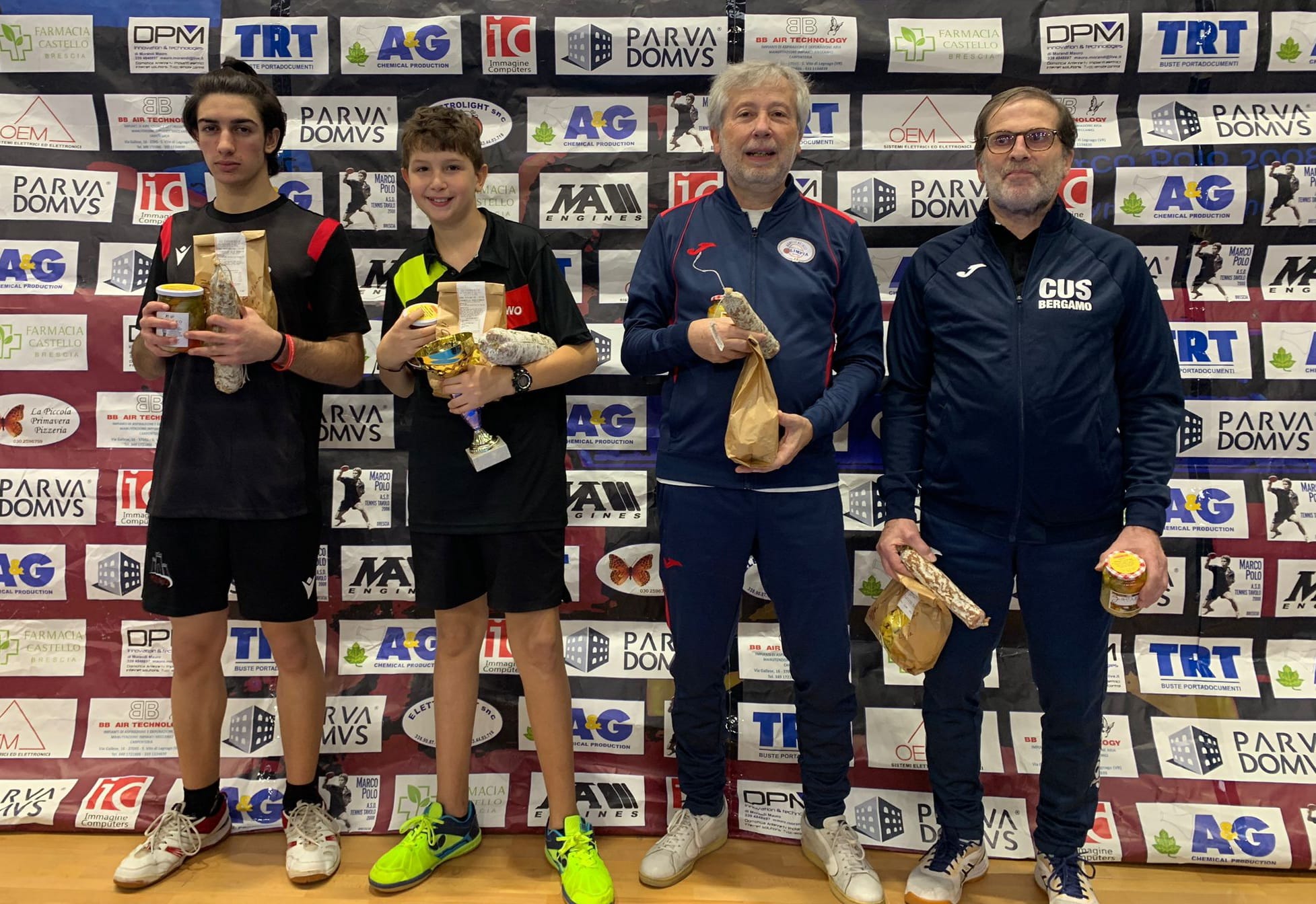 Torneo Open di Mazzano 29 30 dicembre 2023 podio del singolare Over 4000 maschile 199 femminile