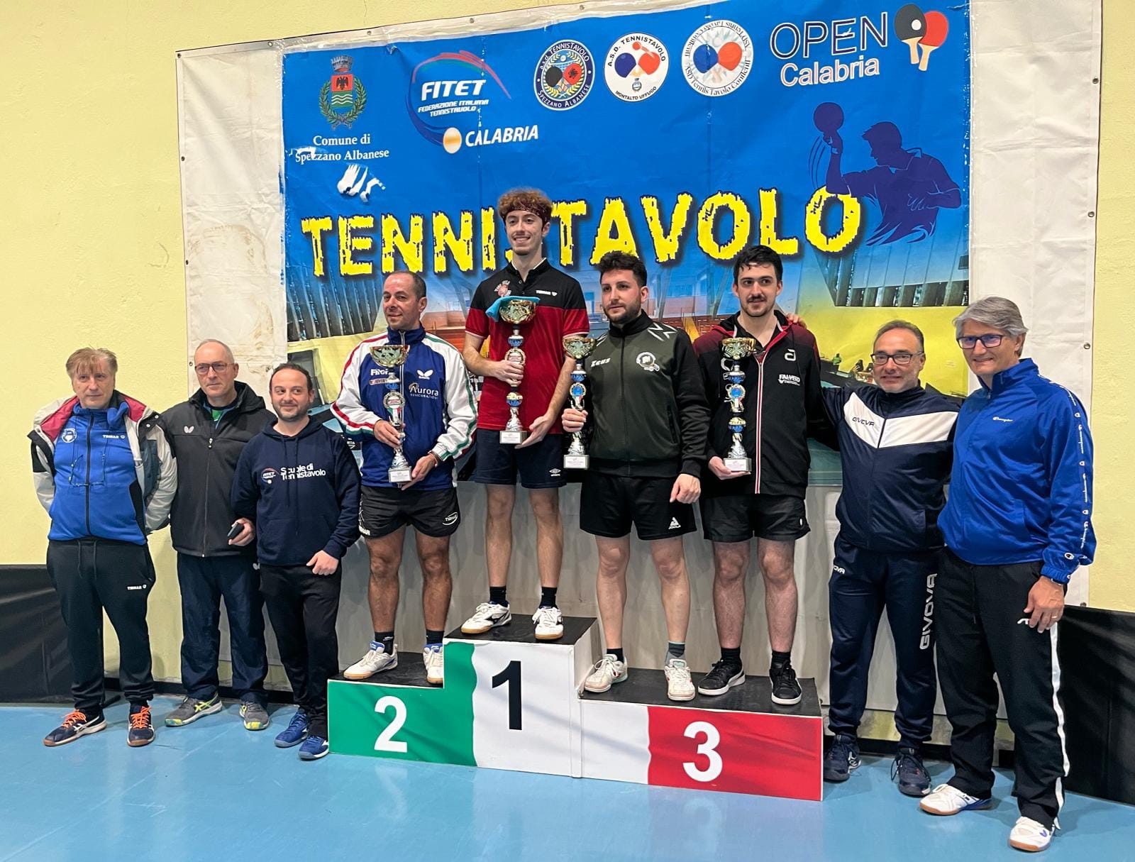 Torneo Open di Spezzano Albanese 15 16 marzo 2025 podio del singolare Over 800 M 100 F