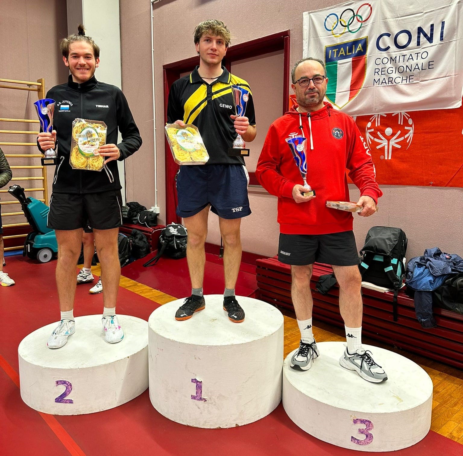 Torneo Over di Senigallia 8 9 novembre 2025 podio del singolare Over 5 2000 maschile 150 femminile