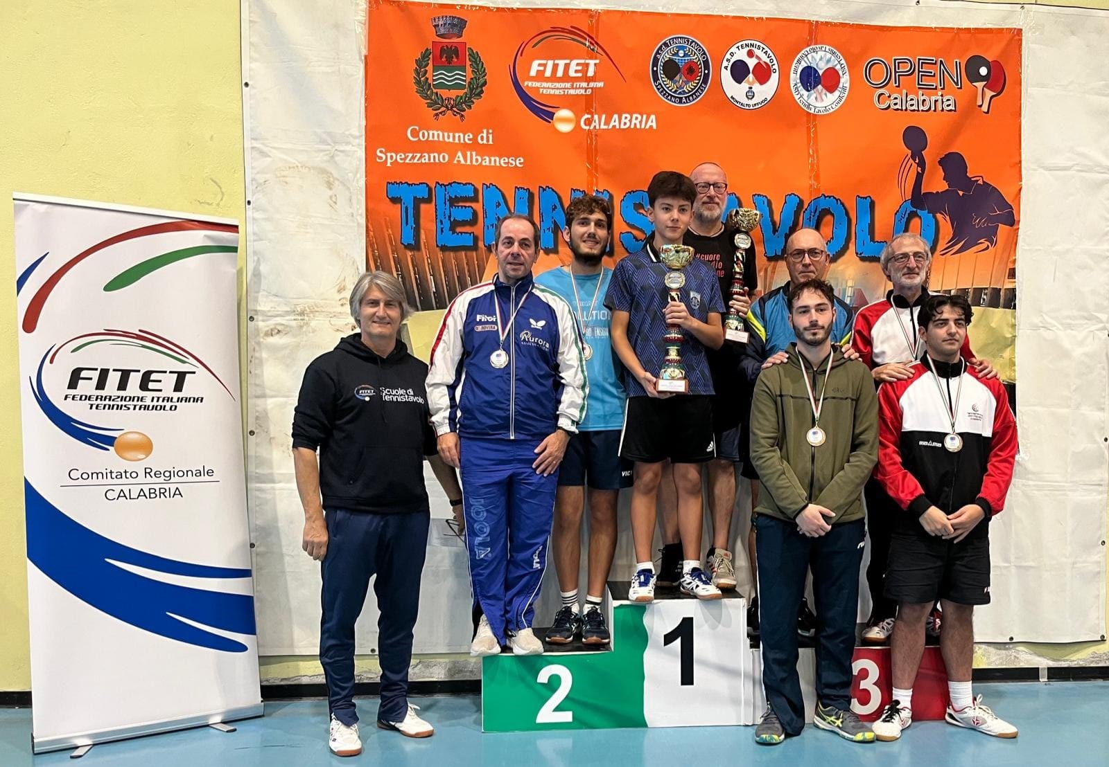 Torneo Over di Spezzano Albanese 8 9 novembre 2025 podio del doppio Over 3 450 maschile 25 femminile