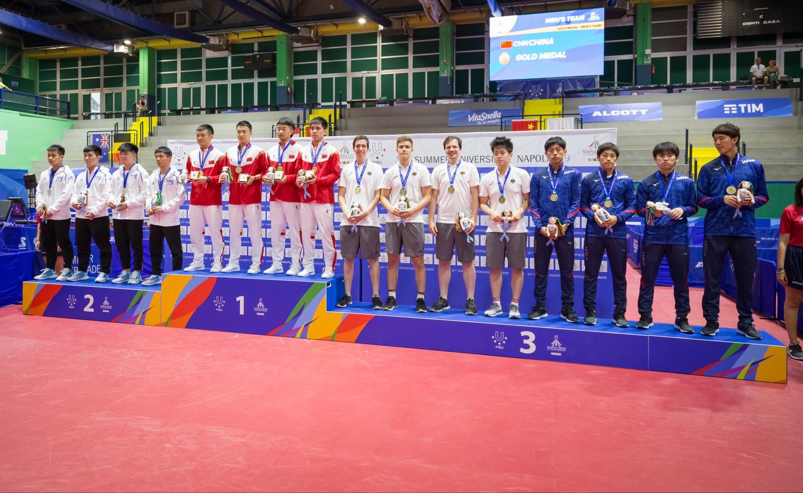 Universiadi di Napoli 2019 podio a squadre maschile