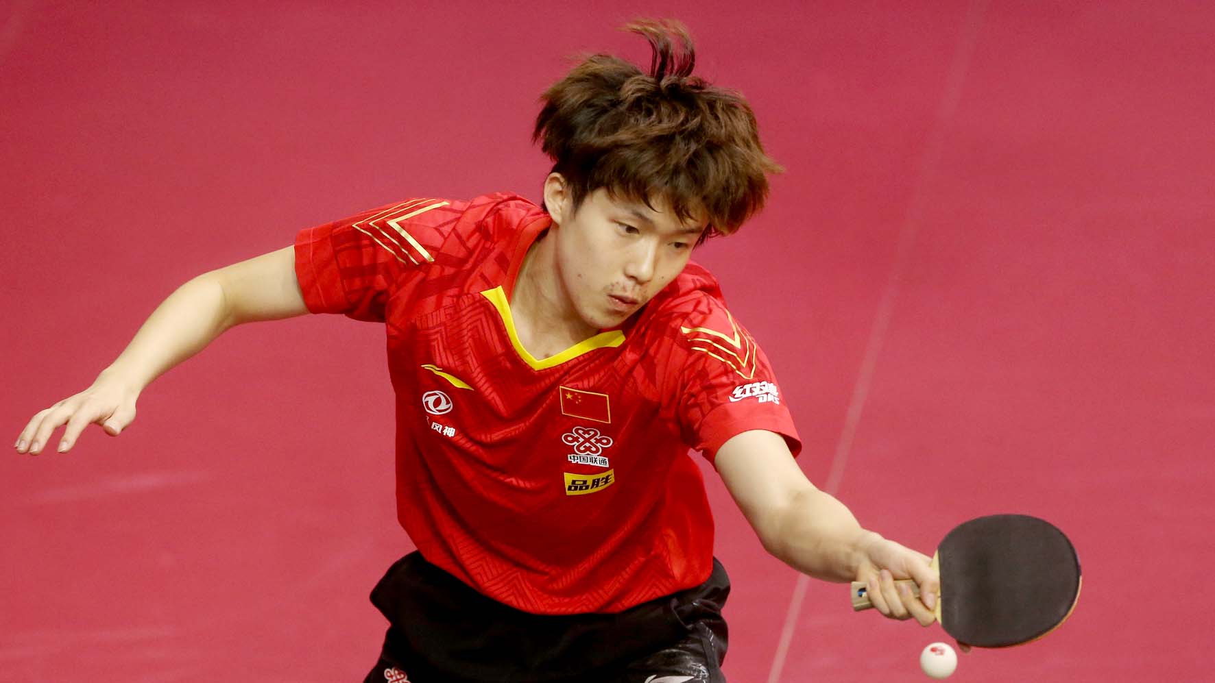 Wang Chuqin batte Ma Long ed è nei quarti al Qatar Open 2020