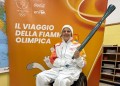 Giada_Rossi_con_la_Fiaccola_delle_Olimpiadi_di_Milano_Cortina